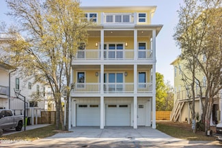 209 Annie Dr, Carolina Beach, NC 28428