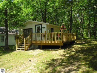 5315 E 16th St, Au Gres, MI 48703