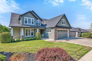 3960 Crystal Springs Dr, Medford, OR 97504