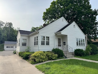 404 N Vine St, Fergus Falls, MN 56537