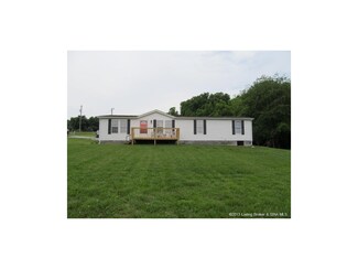 4205 E Dutch Creek Rd, Pekin, IN 47165