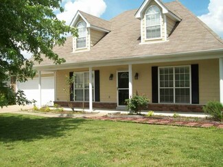 185 Cotton Bend Dr, Rossville, TN 38066