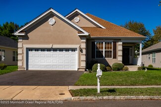 4 Georgetown Ct, Allentown, NJ 08501