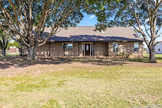2108 Fm 471 N, Castroville, TX 78009