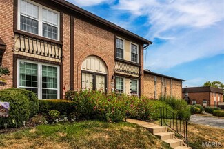 11825 Villa Dorado Dr, Saint Louis, MO 63146