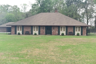 7513 Conestoga Dr, Greenwell Springs, LA 70739