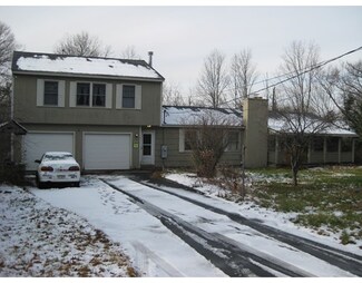 280 Wallace Hill Rd, Townsend, MA 01469