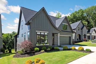 587 Sun Valley Rd, Chattanooga, TN 37419