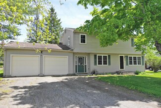 20 George St, Hampden, ME 04444