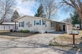 7 Symphony St, Olmsted Township, OH 44138