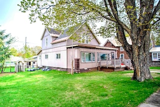 746 Maurice St, Ishpeming, MI 49849