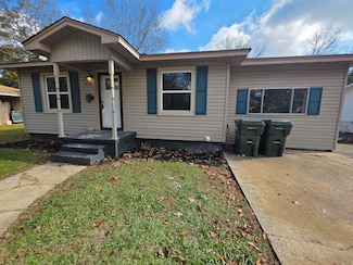 1626 Davis St, Conway, AR 72032