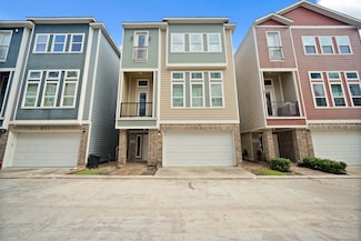 2110 Oatfield Dr, Houston, TX 77018
