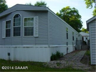 5910 132nd Ave NE, Spicer, MN 56288
