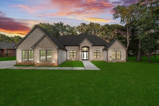 338 Stonewall Dr, Streetman, TX 75859