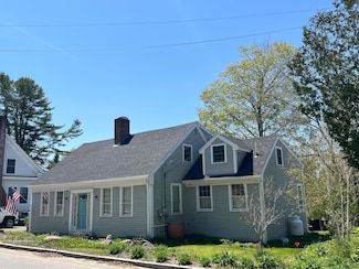 121 Jefferson St, Waldoboro, ME 04572