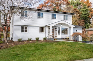 134 Forest Dr, Jericho, NY 11753