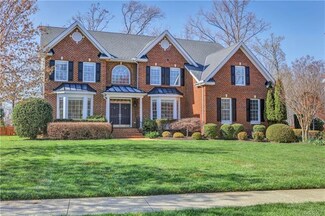 2918 Calcutt Dr, Midlothian, VA 23113