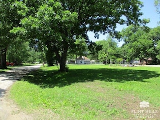 1014 Guston St, Council Grove, KS 66846