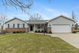 2004 Brunsink Dr NE, Grand Rapids, MI 49503