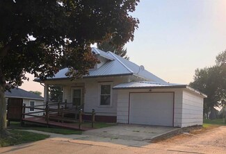 106 S 5th St, Plainview, NE 68769