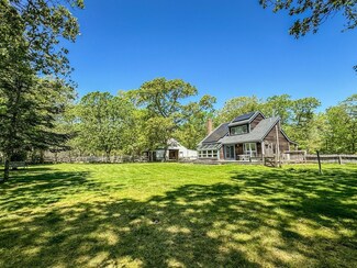 7 Parsonage Woods Rd, West Tisbury, MA 02568