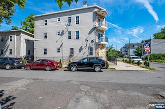 369 21st St, Irvington, NJ 07111