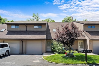 61 Lenape Trail, Tinton Falls, NJ 07724