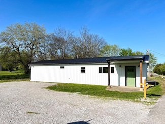 101 Terry Ln, Hopkinsville, KY 42240