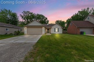 39562 Macomber St, Harrison Township, MI 48045