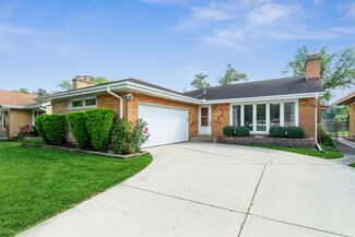 6 Scotdale Rd, La Grange Park, IL 60526