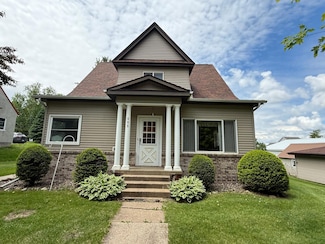 409 Maple St N, Mabel, MN 55954