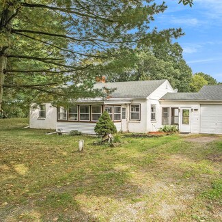 211 Fogg Rd, Leslie, MI 49251