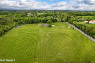 730 Mckay Rd, Amsterdam, NY 12010