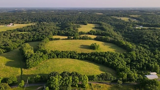 000 Hidden Valley Rd, Clever, MO 65631