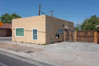 519 8th St SW, Albuquerque, NM 87102