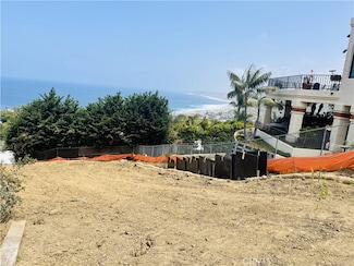 7530 Hillside Dr, San Diego, CA 92037