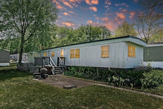 501 W Forest St Unit 18, Belle Plaine, MN 56011