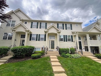 915 Manchester Cir Unit 333, Grayslake, IL 60030