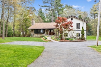 39 High St, Assonet, MA 02702