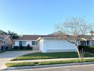 4681 Ironwood Ave, Seal Beach, CA 90740