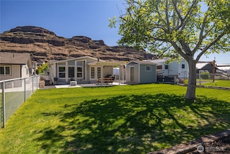 878 Hunter Ave SW, Quincy, WA 98848