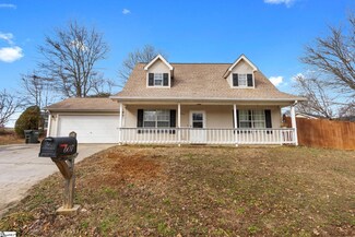607 Forest Creek Cir, Greer, SC 29651
