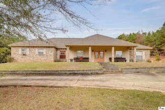 461 Railroad St, Farmerville, LA 71241