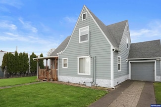 35 S Main St, Lebanon, OR 97355