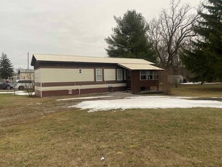 24 Bushey St, Swanton, VT 05488