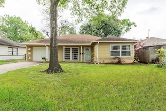 4018 Woodshire St, Houston, TX 77025