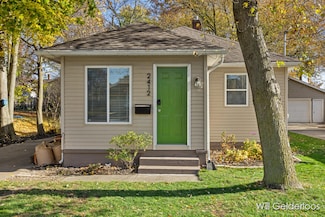 2412 Taft Ave SW, Wyoming, MI 49519