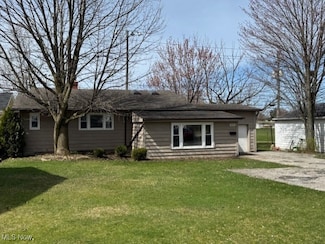 1654 Woodhurst Ave, Cleveland, OH 44124