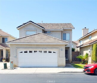 884 Foxtail Dr, Corona, CA 92880